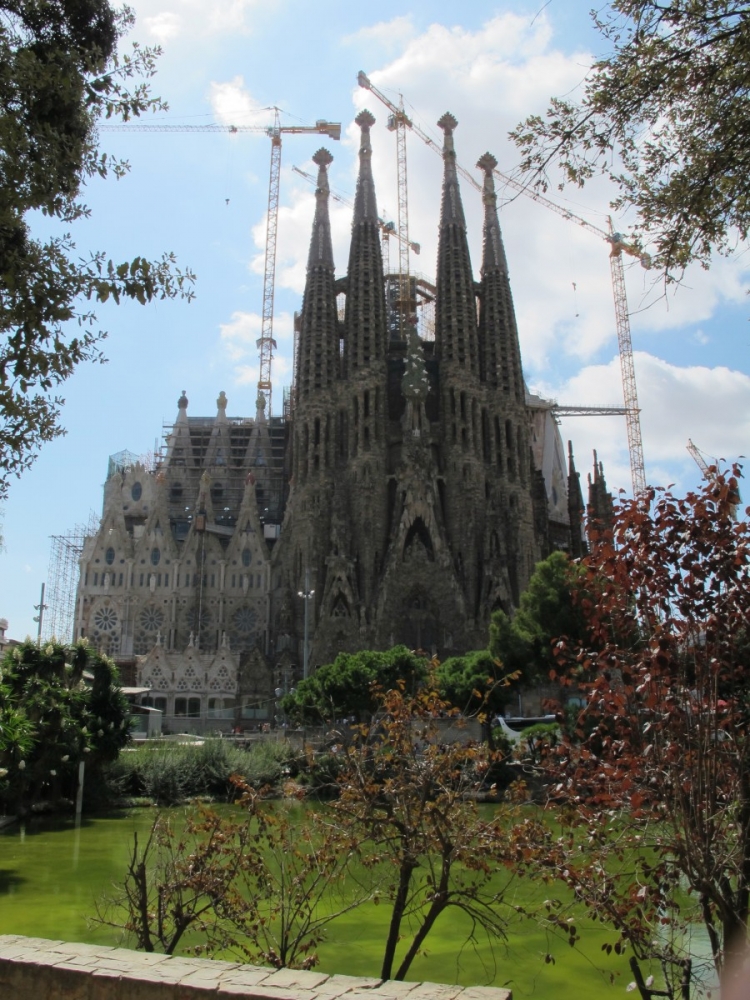 What to Do in Barcelona: See La Sagrada Familia