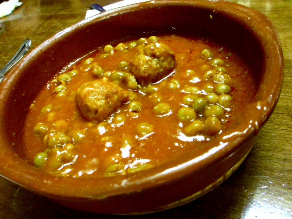 What to do in Barcelona: Eat Tapas at El Rincón del Cava