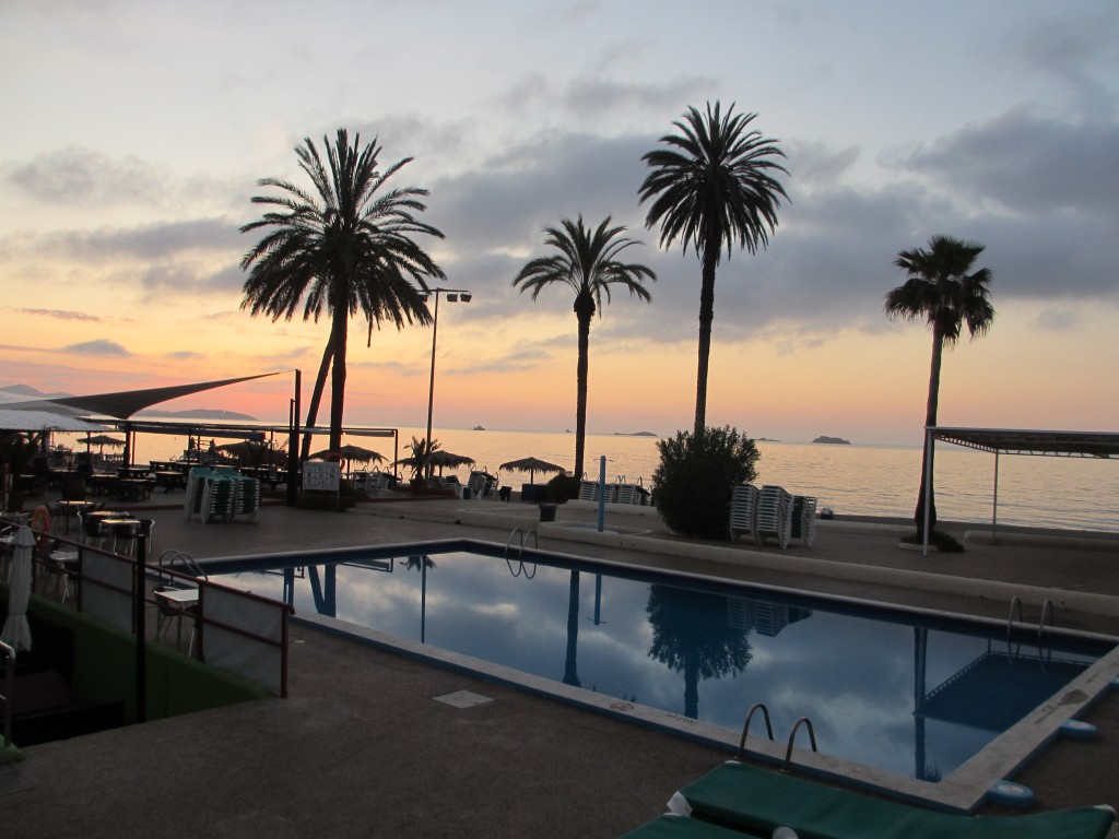 Ibiza-sunrise-beautiful-beach-palm-trees-pool