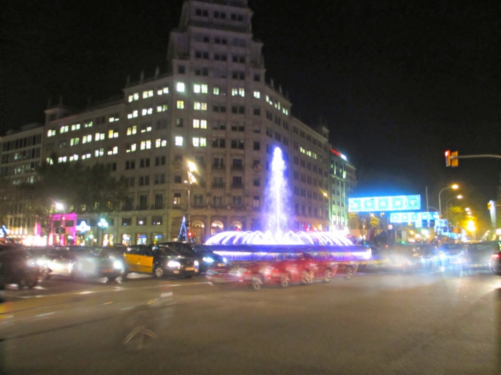 Barcelona-Shopping-Night-2012