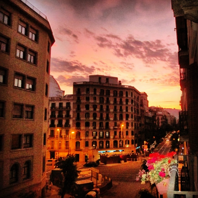 barcelona-summer-sunset