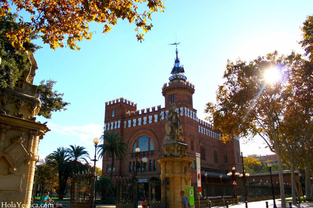 barcelona-parc-de-la-ciutadella-fall-entrance